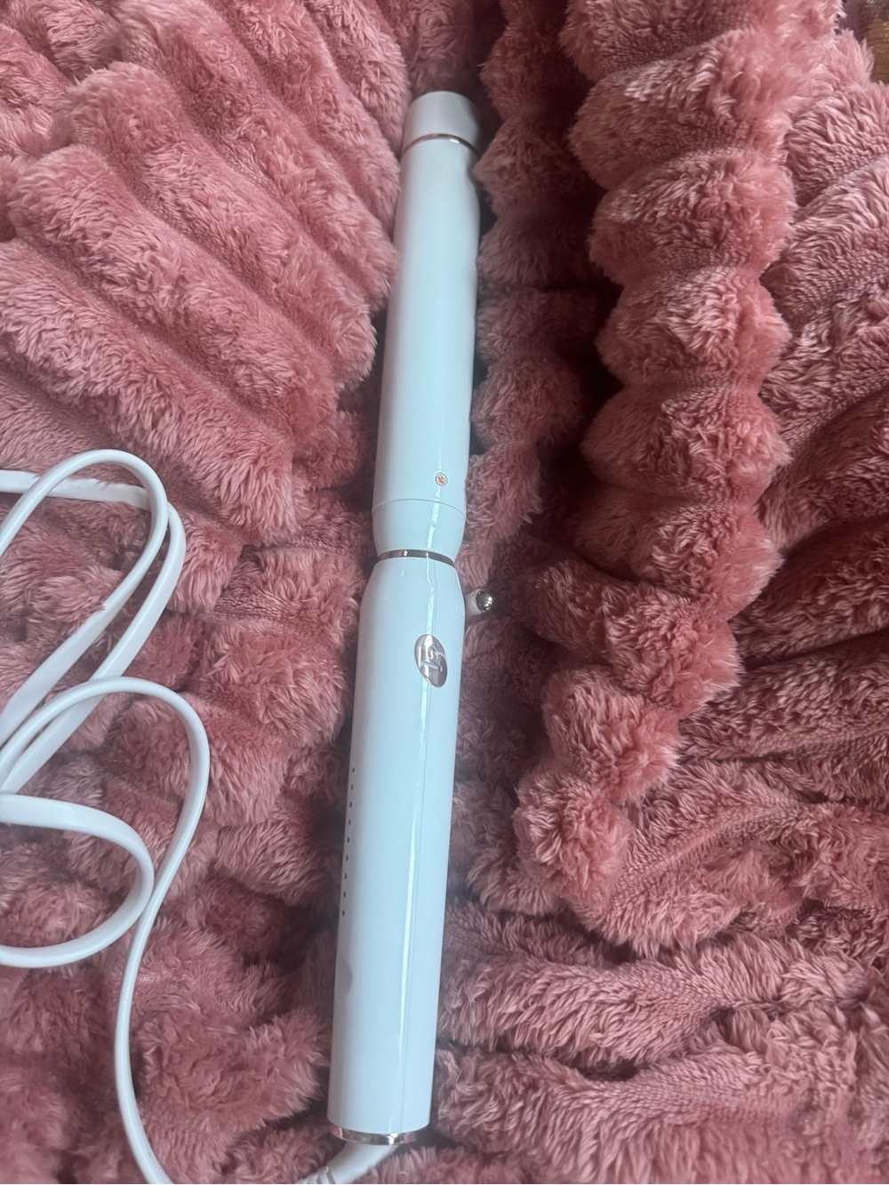 T3 Switch kit base and 1.25” curling wand barrel